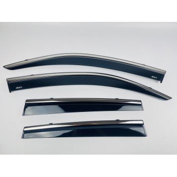 Дефлекторы окон Subaru Forester 2013-2018 с нерж. хром полоской-1